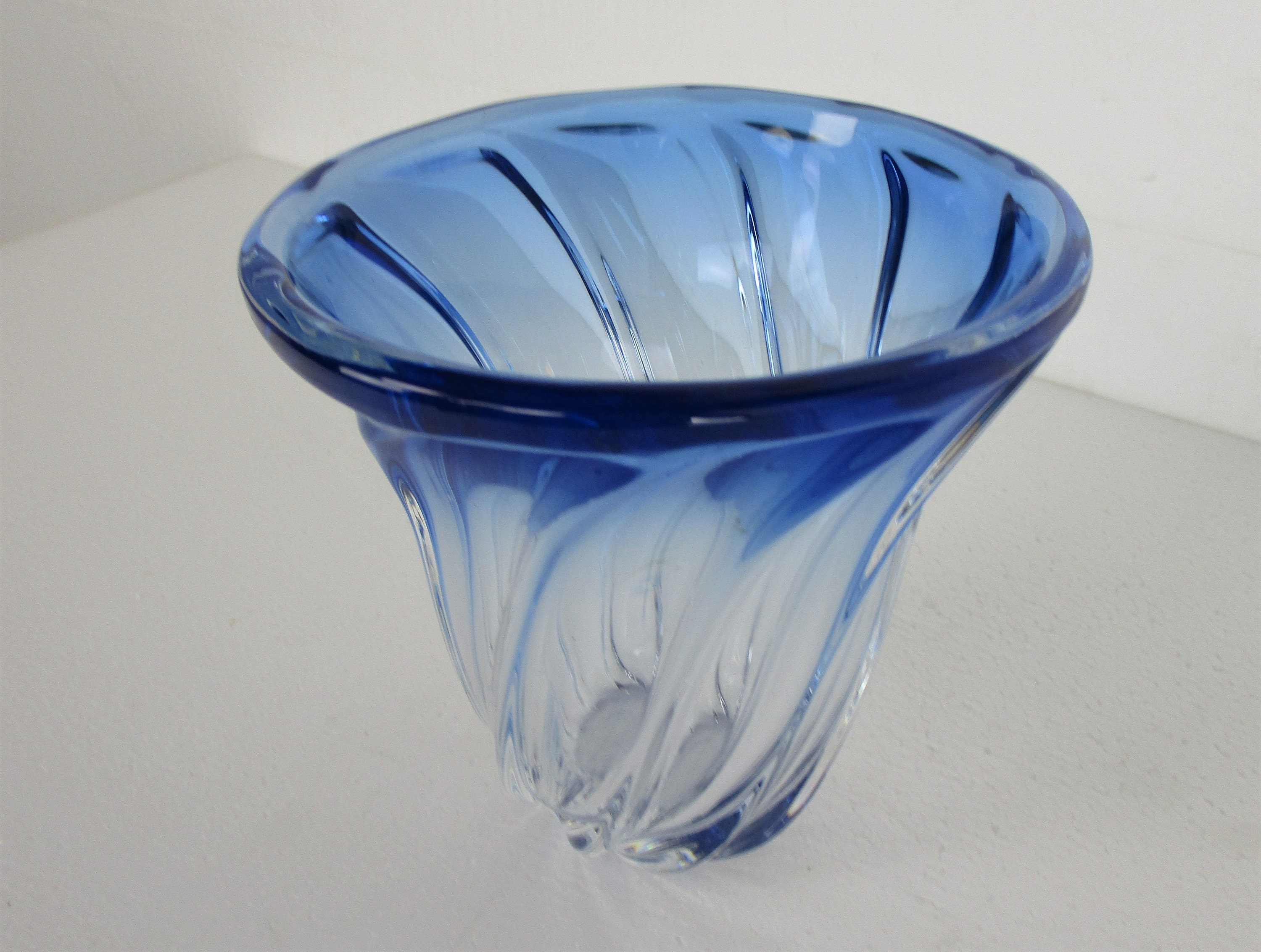 St Twisted Deco - Val in Vase Collectors Lambert glass House Clear Art Blue art the Marked Heavy Glass to Cobalt