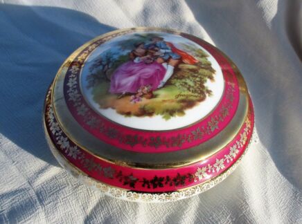 Limoges Porcelain Gragonard Marked France Round Lidded Trinket Jewelry Box