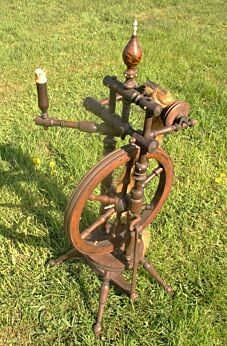 Antique Wooden Spinning Wheel Decorative Working Spindle Germany 19th Century