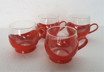 set of 4 vintage Modernist Melitta coffee tea cups mugs Red mushroom glass plastic funky