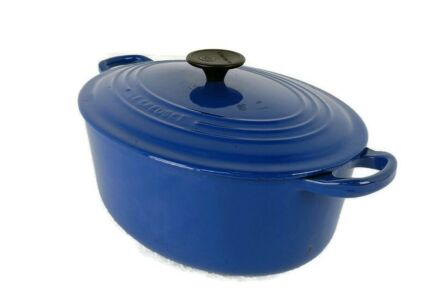 vintage French Le Creuset   Bleu  Cast Iron Dutch Oven Casserole  nr 29