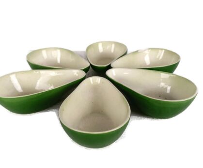 set of 6 bowls pear drop form very special  vintage green white porcelain 