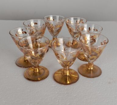 set of 8 shot glasses gold gilded antique leafs 