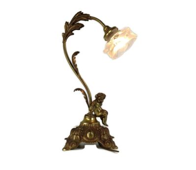 Lovely table Desk Lamp Hollywood regency Brass ornate Putti Flower glass shade vintage