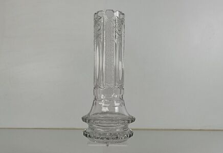 Stunningly beautiful Vase Crystal Bohemian Vintage Stylish Cut to clear