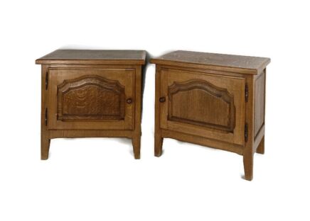 Couple French Louis XV/XVI Style Wooden oak Nightstands End Tables Modernist Vintage  