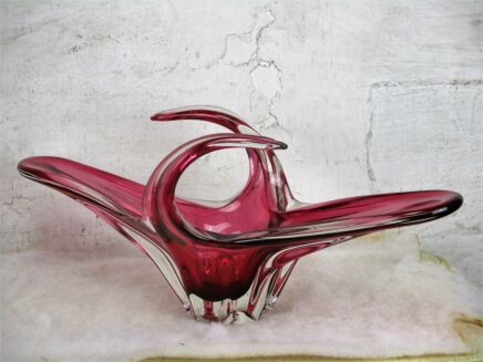 Italian Cranberry Strawberry Bowl Dish Centerpiece era Murano Seguso Art Glass