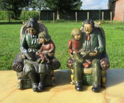 Bookends resin Grandma & Grandpa reading to Grandchildren Sweet