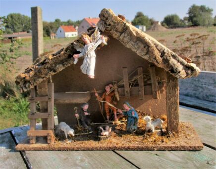 Small Vintage Nativity Christmas Scene Set Handmade Stable Manger Creche Jesus Italy 