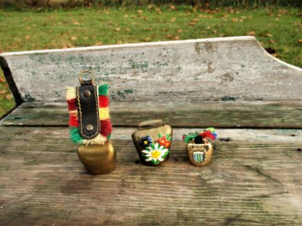 Vintage set of 3 mini miniature bells Cowbell Folklore Ahrntal Keychain Lovely