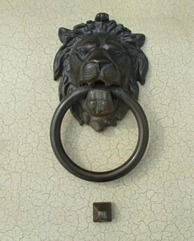 Heavy Brass Door Knocker Lions Head Ring Striker Architectural Gorgeous