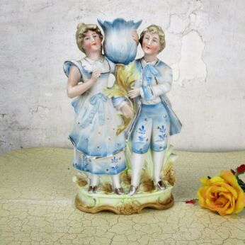 Lovely Porcelain Figurine Spill Vase Statue Victorian Couple Pair Bisque