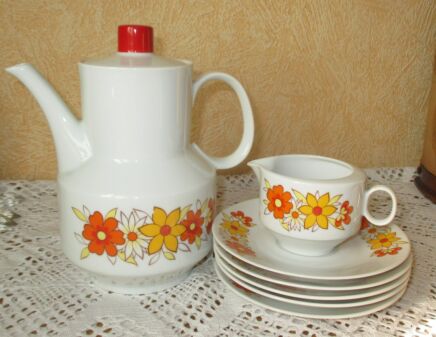 Bavaria Markleuthen Winterling Vintage Retro Teapot Coffeepot Milkcan saucers