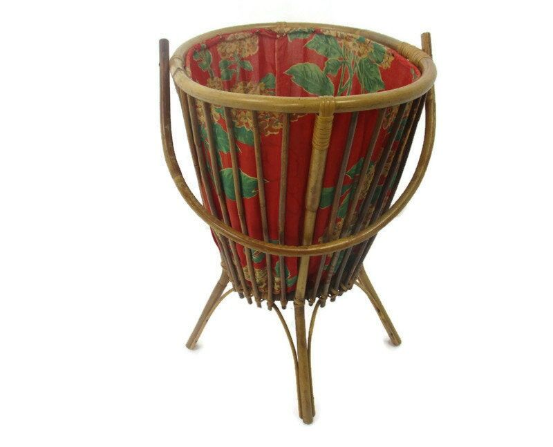 Rattan basket 70s