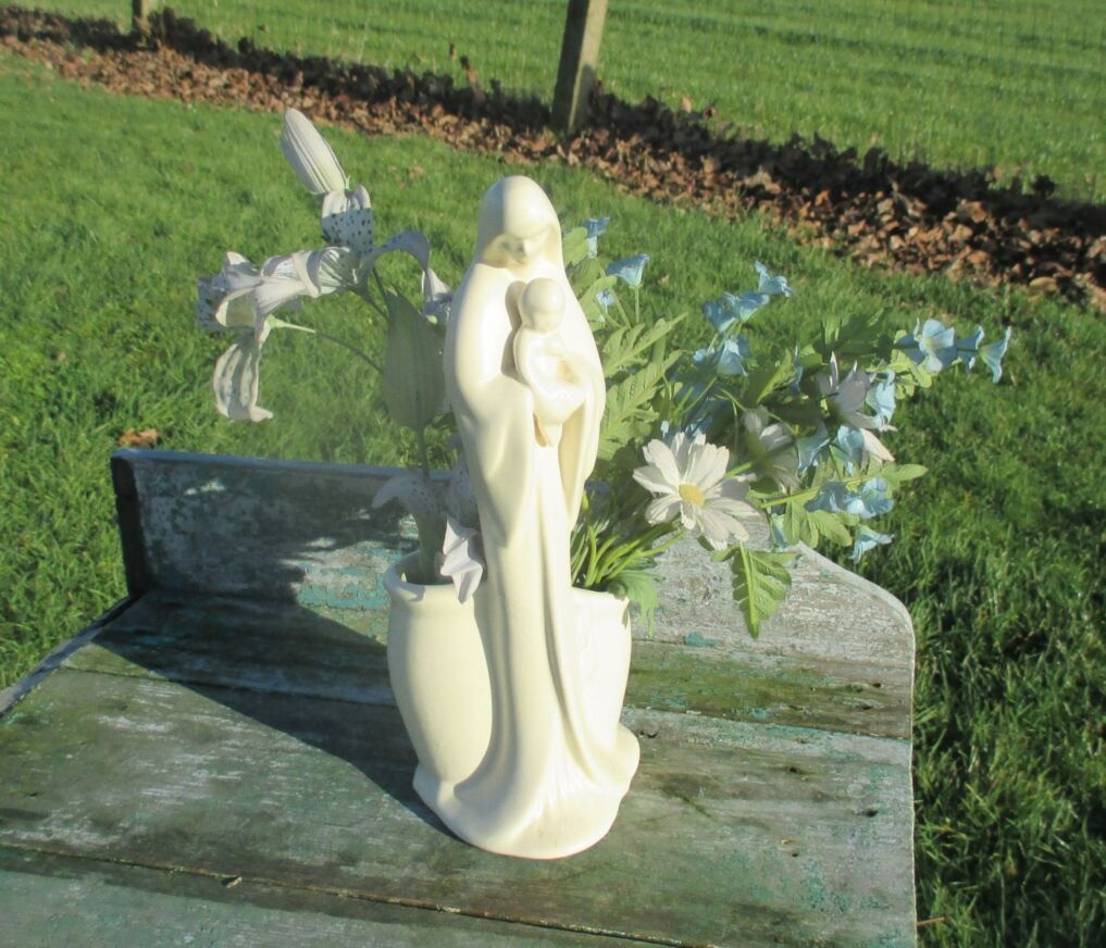 Vintage Virgin Mary and Baby Jesus Head Vase Vintage Virgin Mary and Child Planter Vintage Madonna and Child Planter Vintage discount Artmark Planter