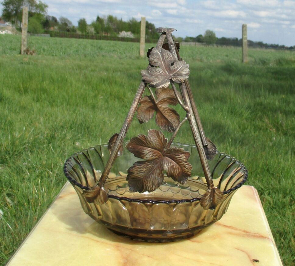 Vtg French fruitbasket shops centerpiece